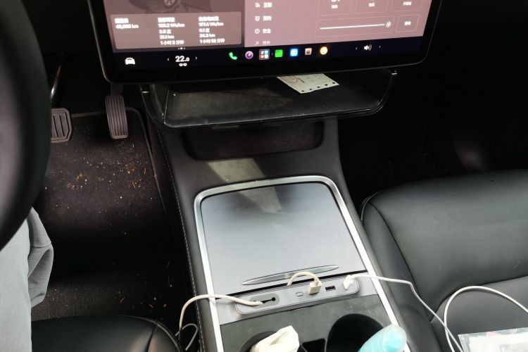 Tesla Model Y 2023 #14 Tesla Model Y 2023 car image #14