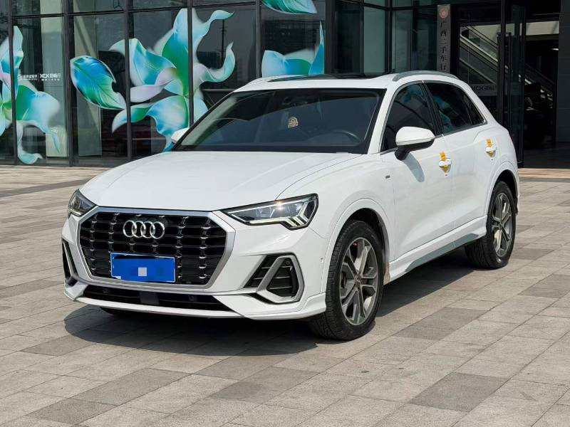 Audi Q3 2021 Audi Q3 2021 صورة سيارة