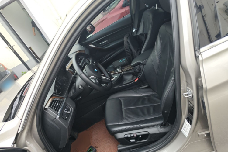 BMW 3 Series 2015 #15 BMW 3 Series 2015 car image #15