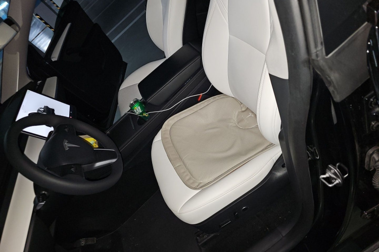 Tesla Model Y 2023 #15 Tesla Model Y 2023 immagine di auto #15