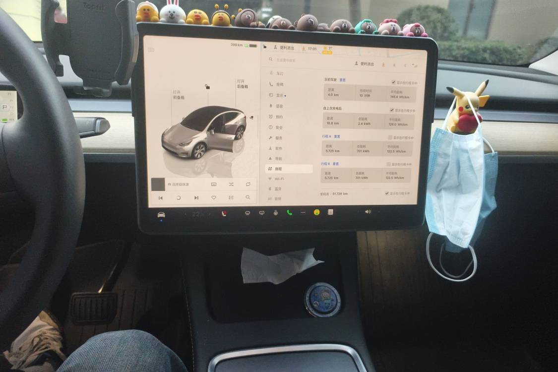 Tesla Model Y 2022 car image #28