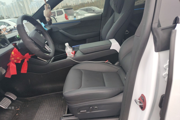 Tesla Model Y 2026 #17 Tesla Model Y 2026 immagine di auto #17