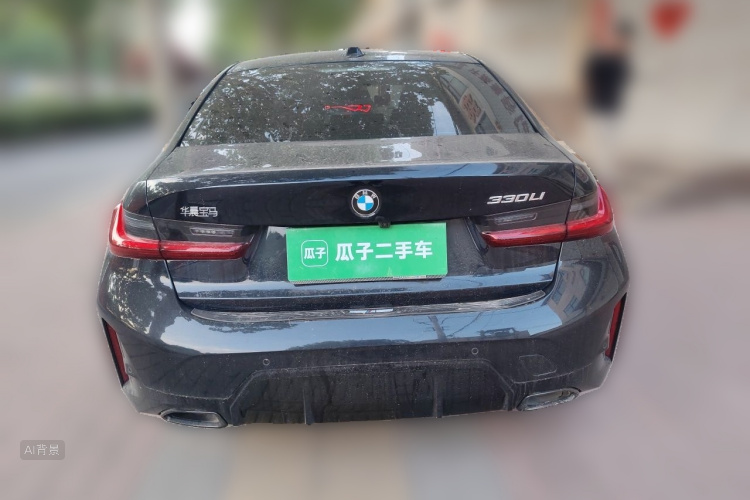 BMW 3 Series 2025 #6 BMW 3 Series 2025 car image #6