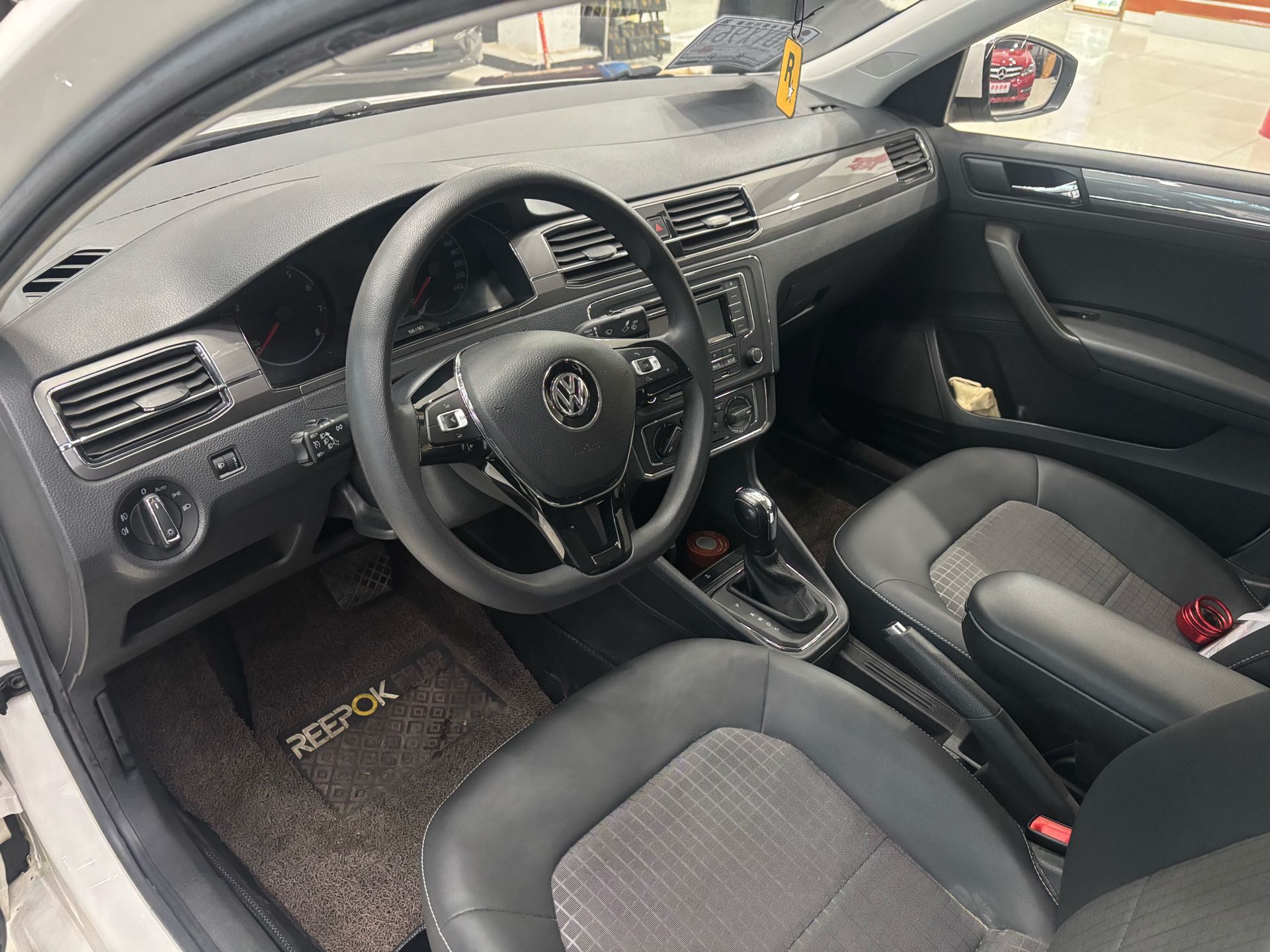 Volkswagen Santana 2019 immagine di auto #3
