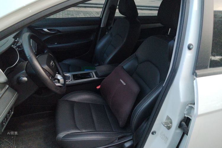 GEELY Emgrand 2021 car image #17