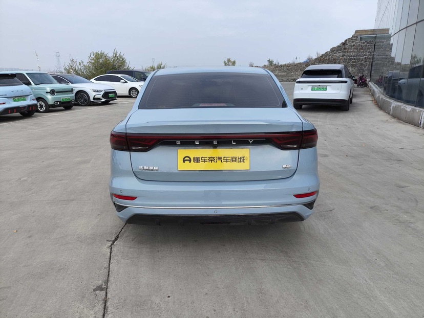 GEELY Emgrand 2024 изображение автомобиля #4