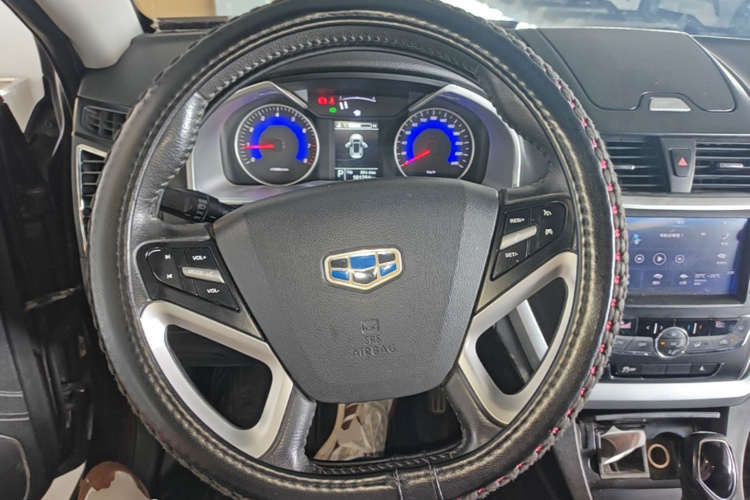 GEELY Emgrand 2016 car image #11