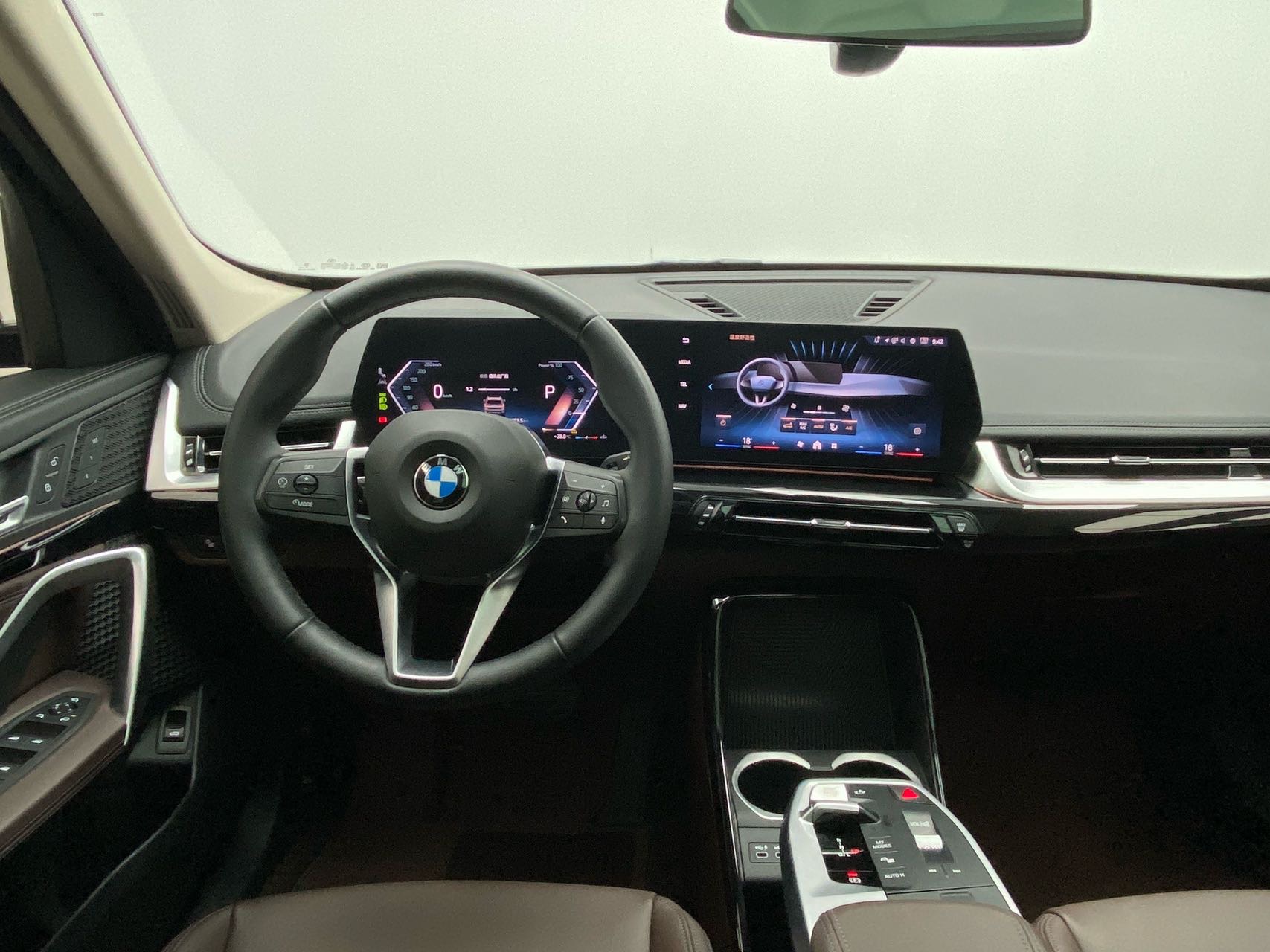 BMW X1 2024 car image #6