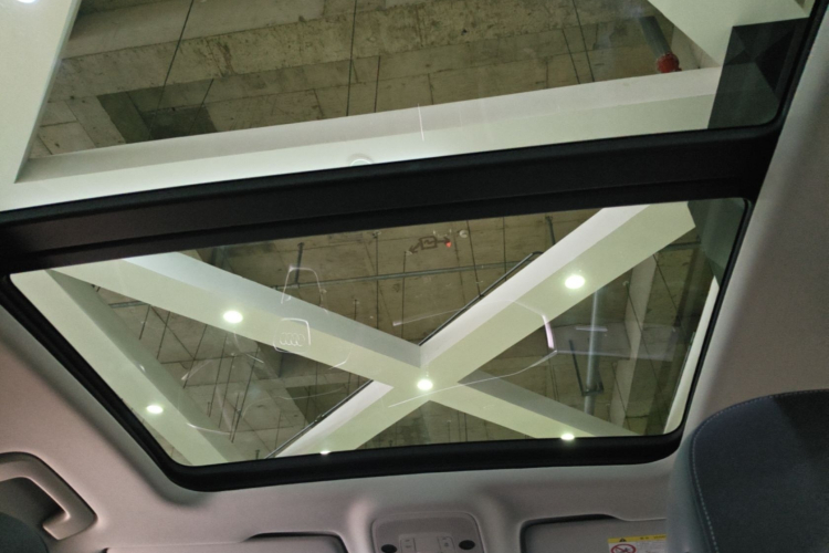Audi Q3 2022 car image #20