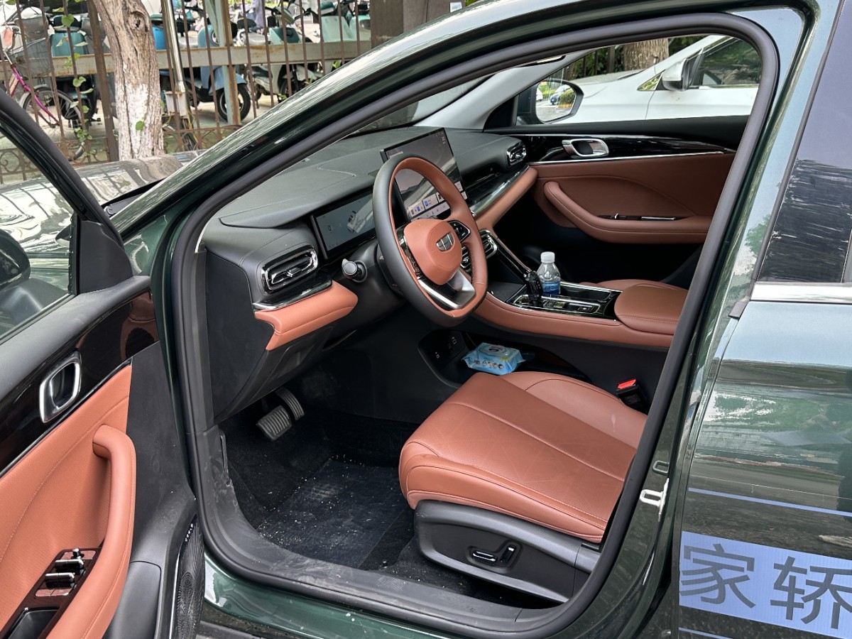 GEELY Emgrand 2025 #3 GEELY Emgrand 2025 car image #3