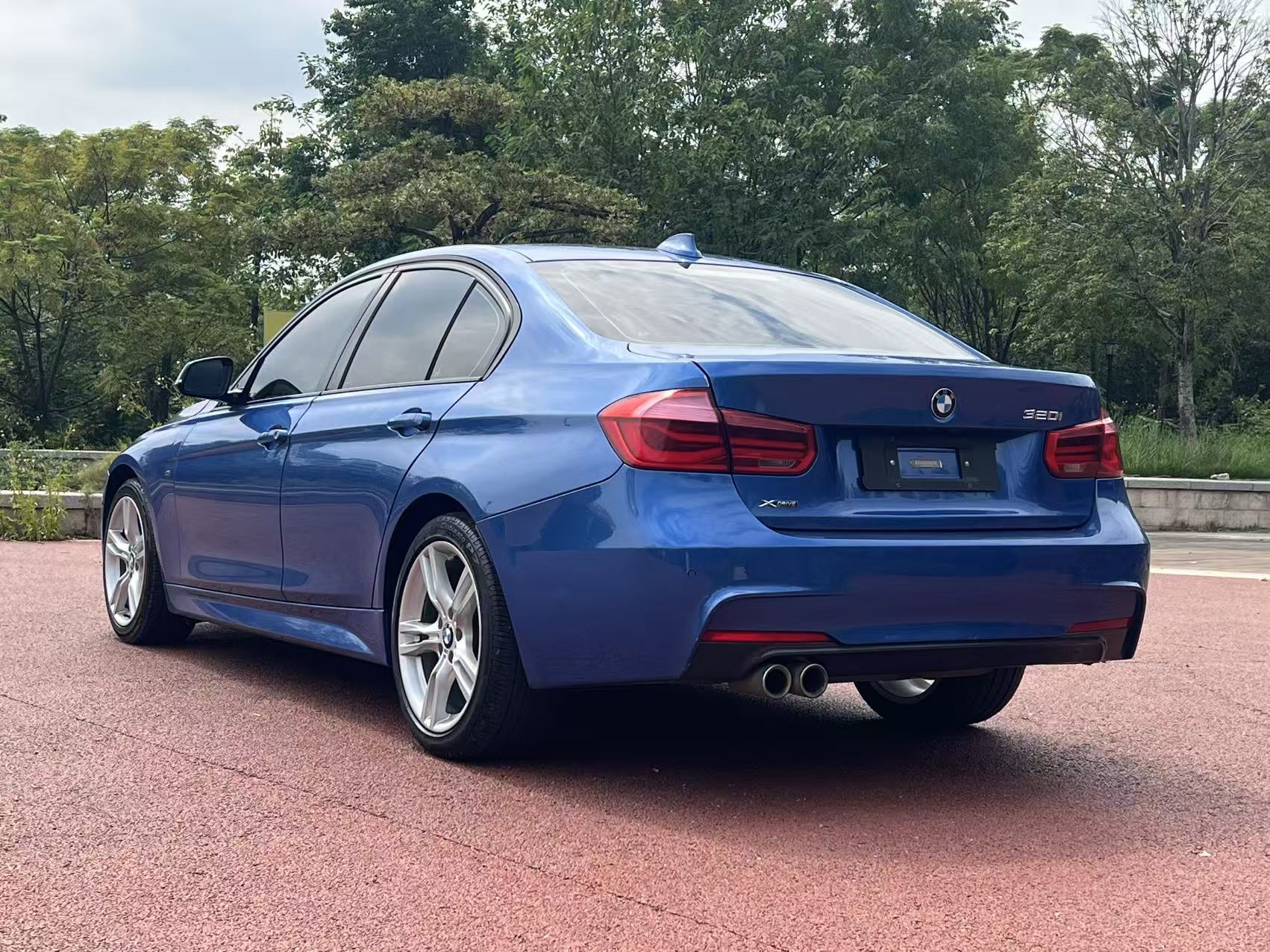 BMW 3 Series 2019 #4 BMW 3 Series 2019 car image #4