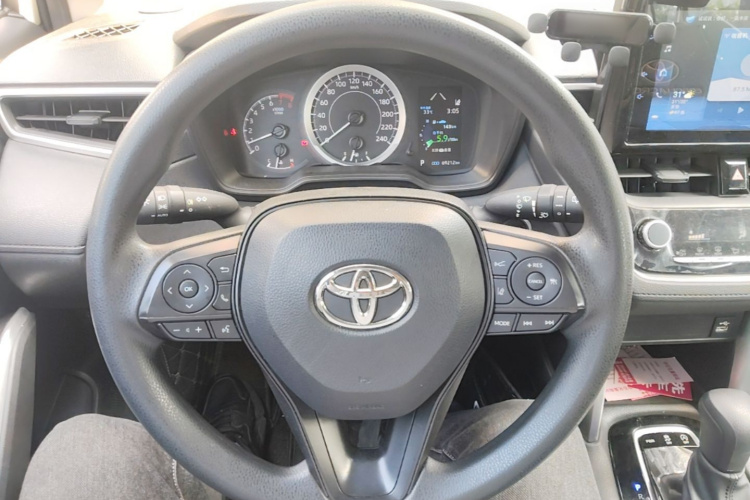 Toyota Corolla Cross 2022 #11 Toyota Corolla Cross 2022 изображение автомобиля #11