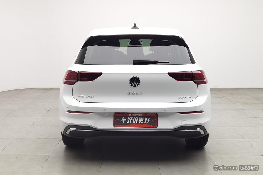 Volkswagen Golf 2026 صورة سيارة #3