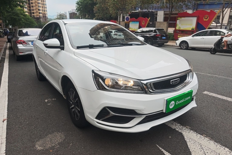 GEELY Emgrand 2019 #4 GEELY Emgrand 2019 car image #4