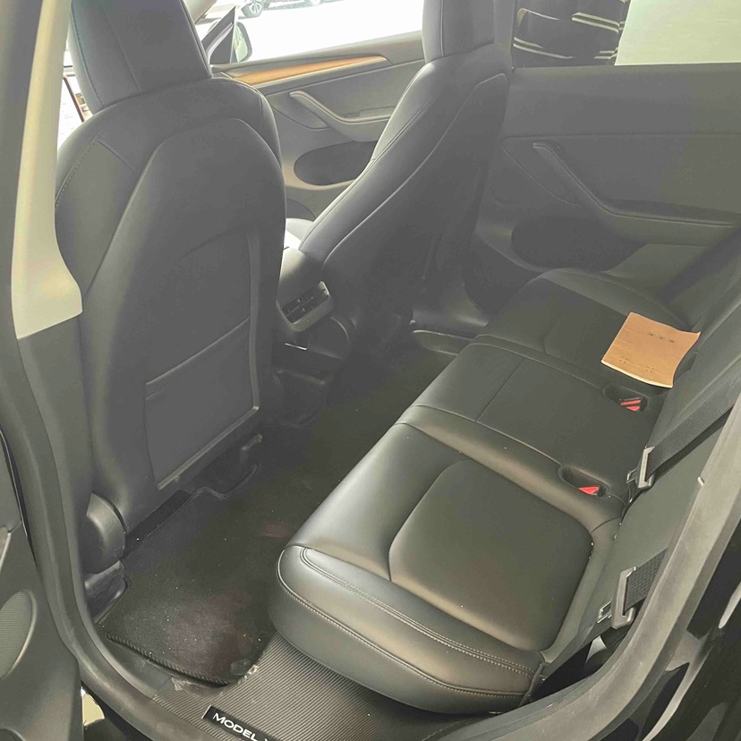 Tesla Model Y 2021 car image #3