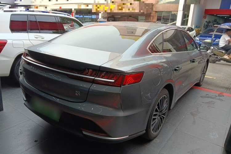 BYD Han 2022 immagine di auto #7