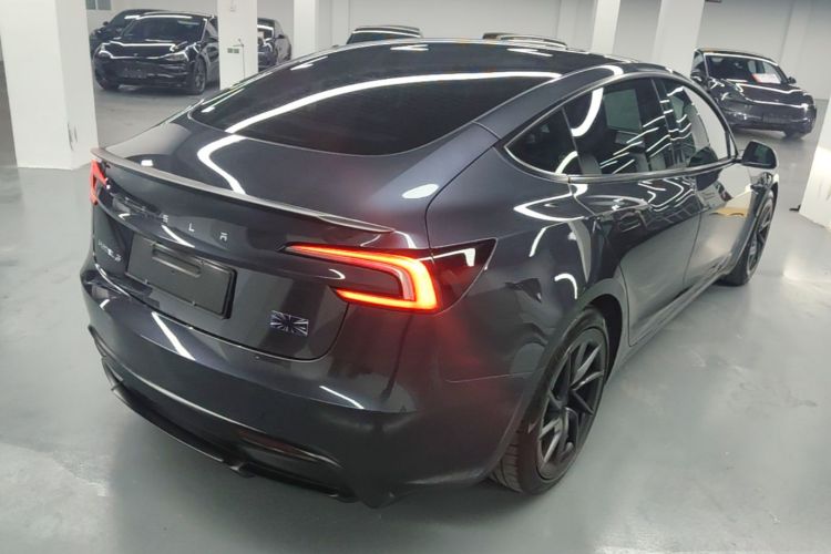 Tesla Model 3 2024 car image #7