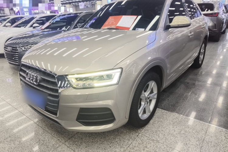 Audi Q3 2018 #2 Audi Q3 2018 car image #2