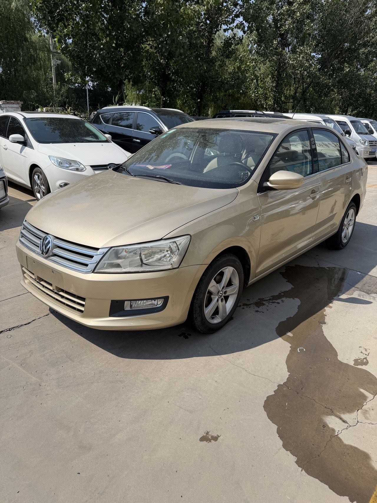 Volkswagen Santana 2013 Volkswagen Santana 2013 car image