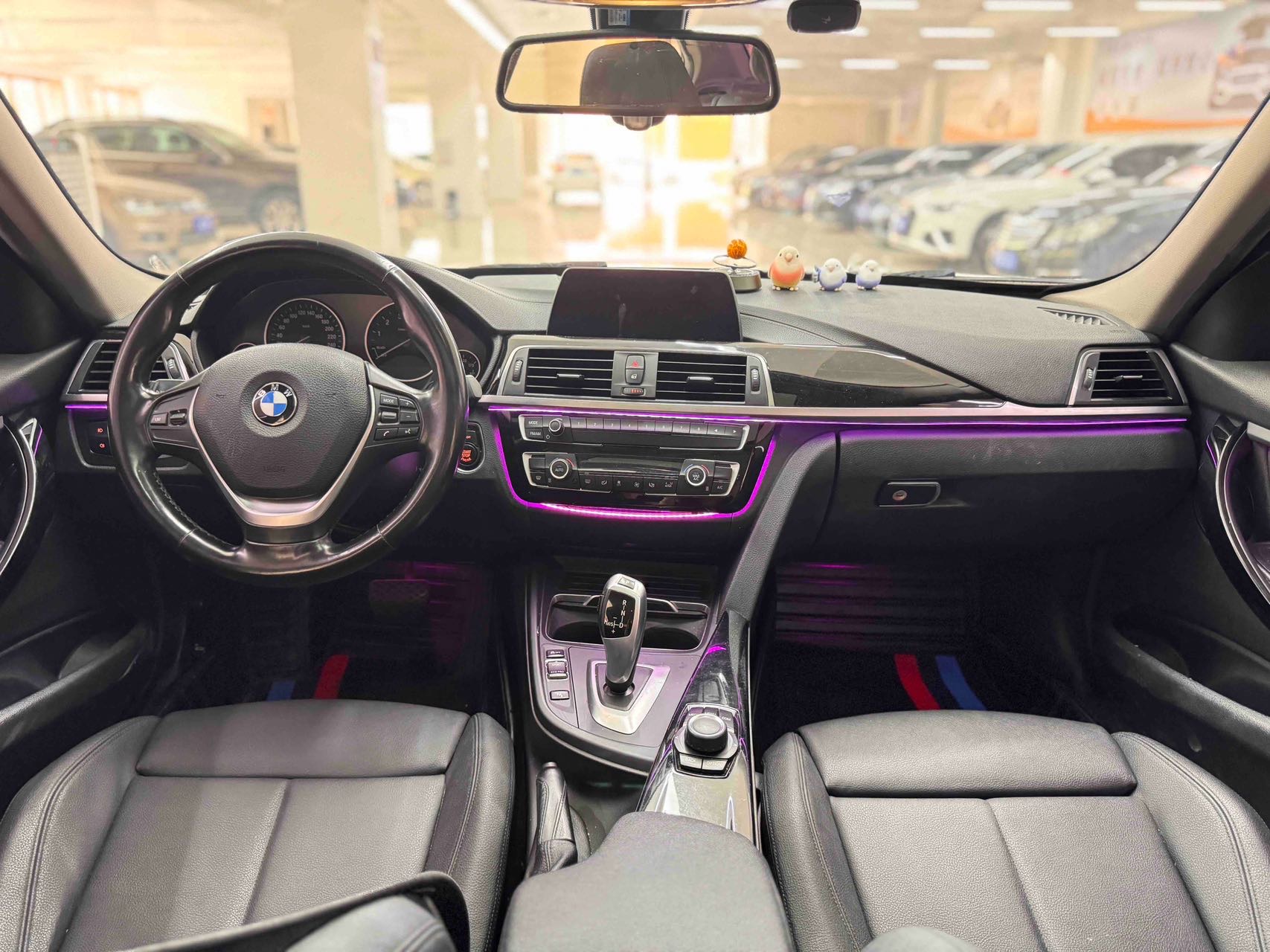 BMW 3 Series 2018 #8 BMW 3 Series 2018 car image #8