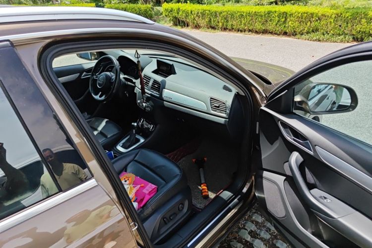 Audi Q3 2015 #23 Audi Q3 2015 car image #23