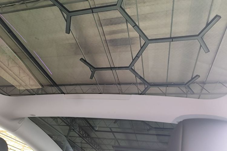 Tesla Model 3 2026 car image #18