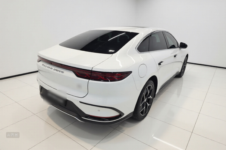 BYD Han 2024 car image #7