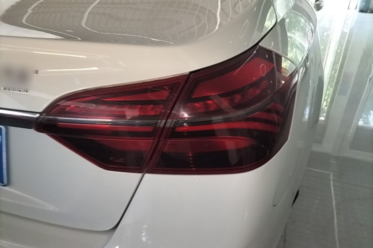 GEELY Emgrand 2020 #8 GEELY Emgrand 2020 car image #8