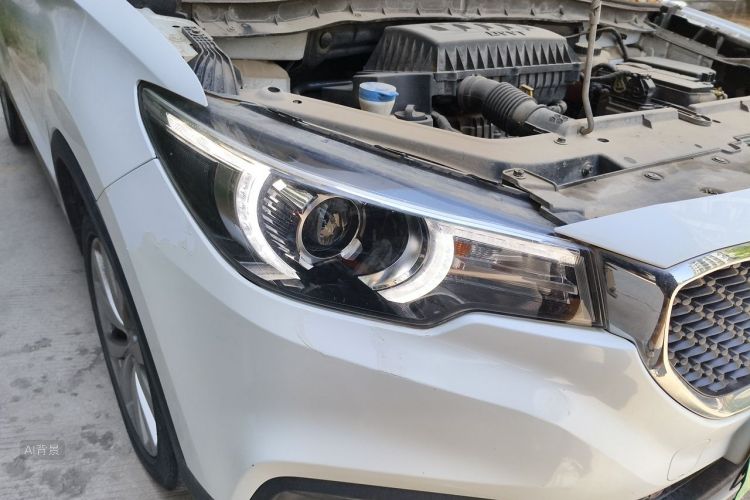 MG ZS 2017 #8 MG ZS 2017 car image #8