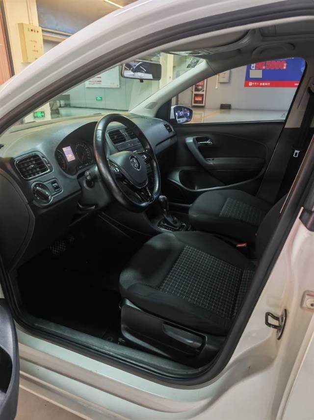 Volkswagen Polo 2016 صورة سيارة #3