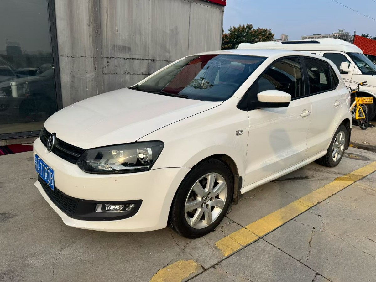 Volkswagen Polo 2013 immagine di auto 
