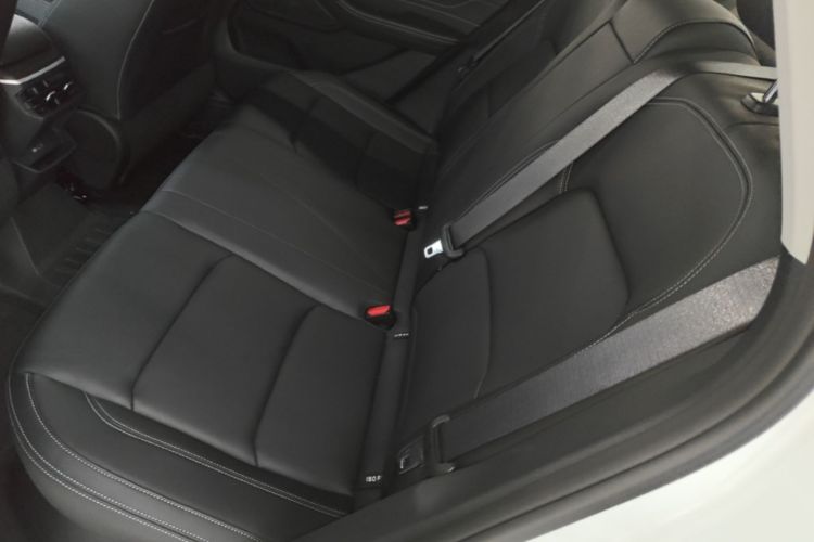 GEELY Emgrand 2024 #17 GEELY Emgrand 2024 car image #17