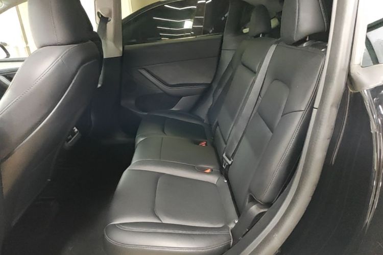Tesla Model Y 2022 #17 Tesla Model Y 2022 car image #17