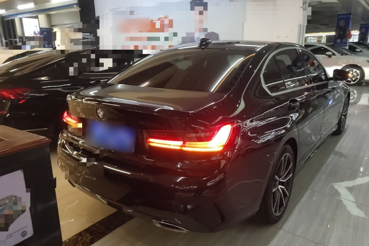 BMW 3 Series 2020 immagine di auto #6