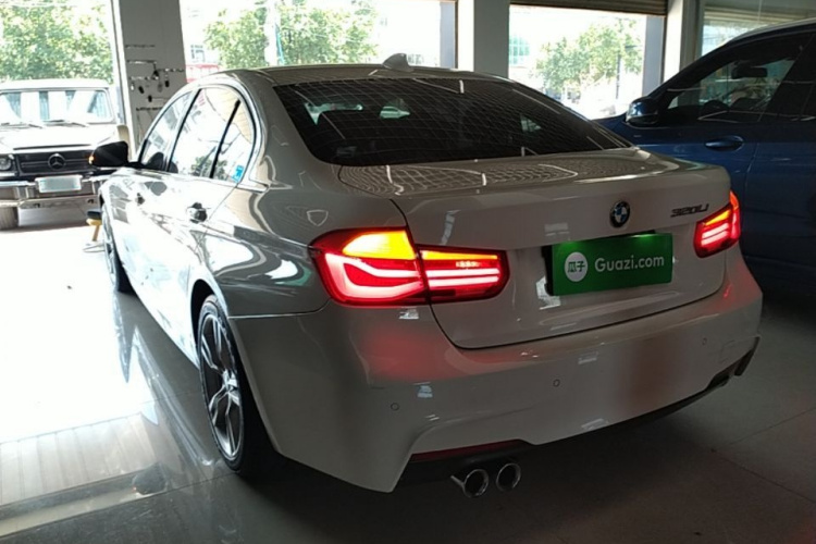 BMW 3 Series 2018 #5 BMW 3 Series 2018 car image #5