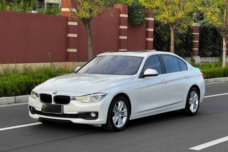 BMW 3 Series 2015 #2 BMW 3 Series 2015 immagine di auto #2