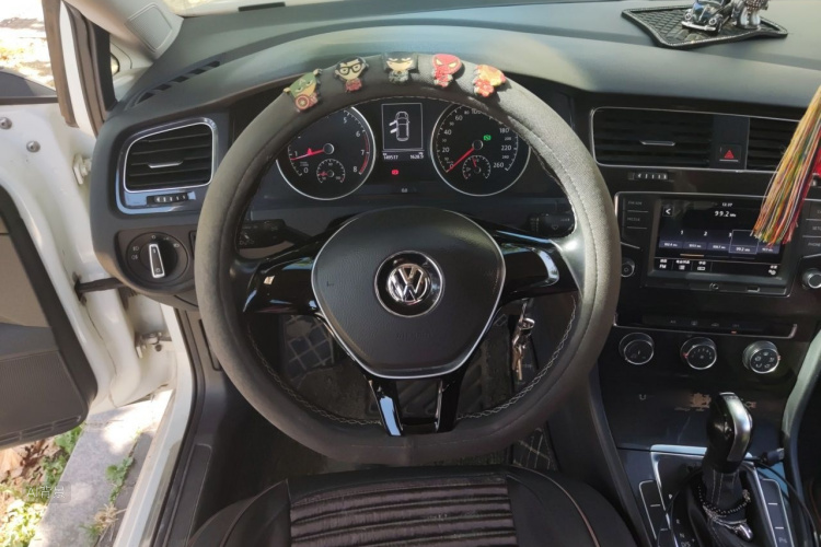 Volkswagen Golf 2017 #12 Volkswagen Golf 2017 car image #12