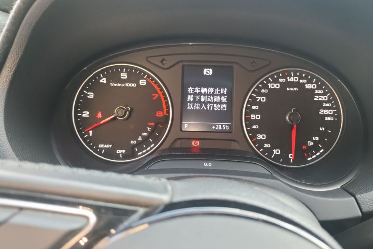 Audi A3 2019 car image #12
