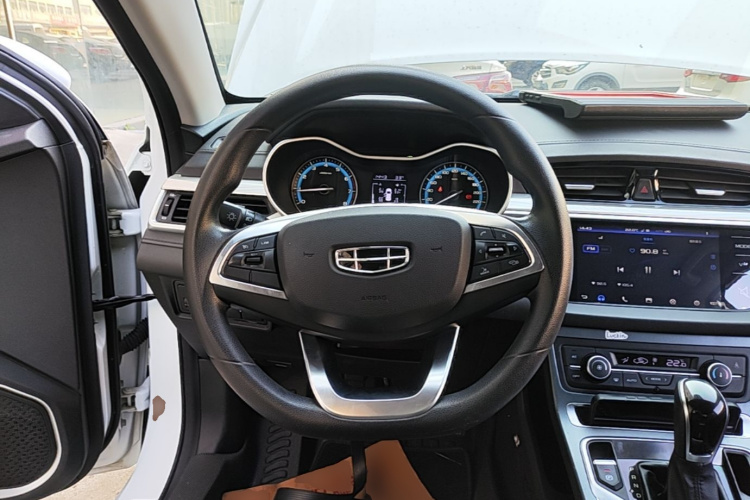 GEELY Emgrand 2021 car image #11