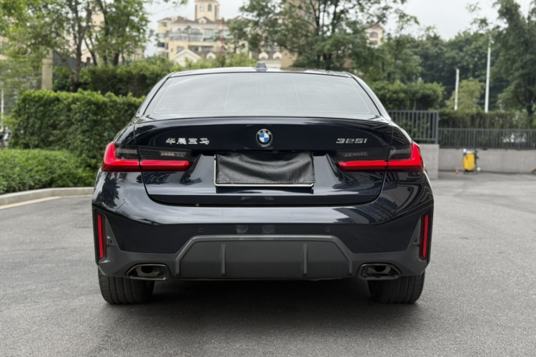 BMW 3 Series 2024 #12 BMW 3 Series 2024 car image #12