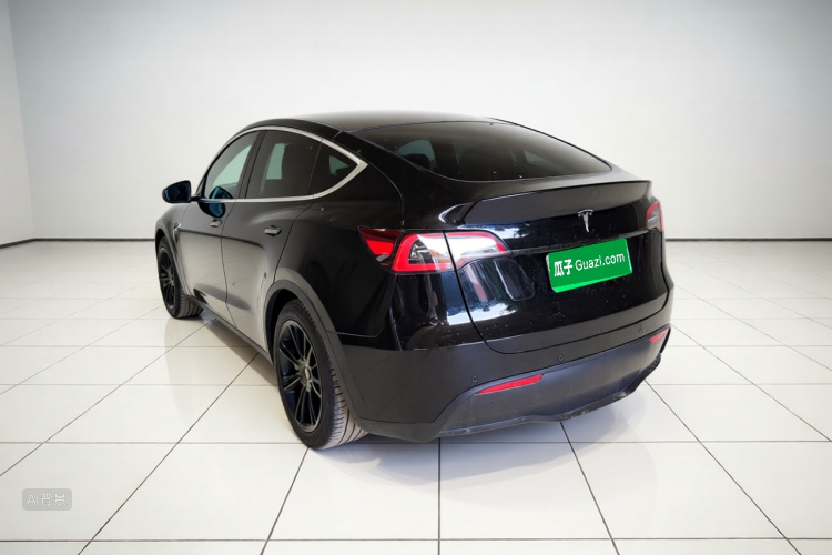 Tesla Model Y 2022 #5 Tesla Model Y 2022 car image #5