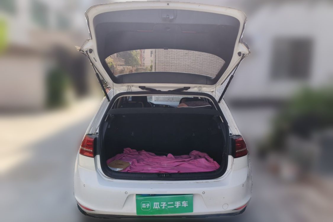 Volkswagen Golf 2016 car image #8