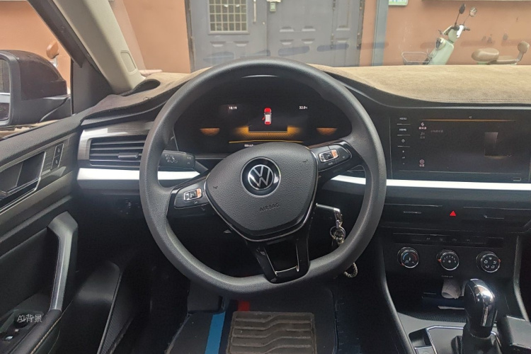 Volkswagen Lavida 2021 car image #12