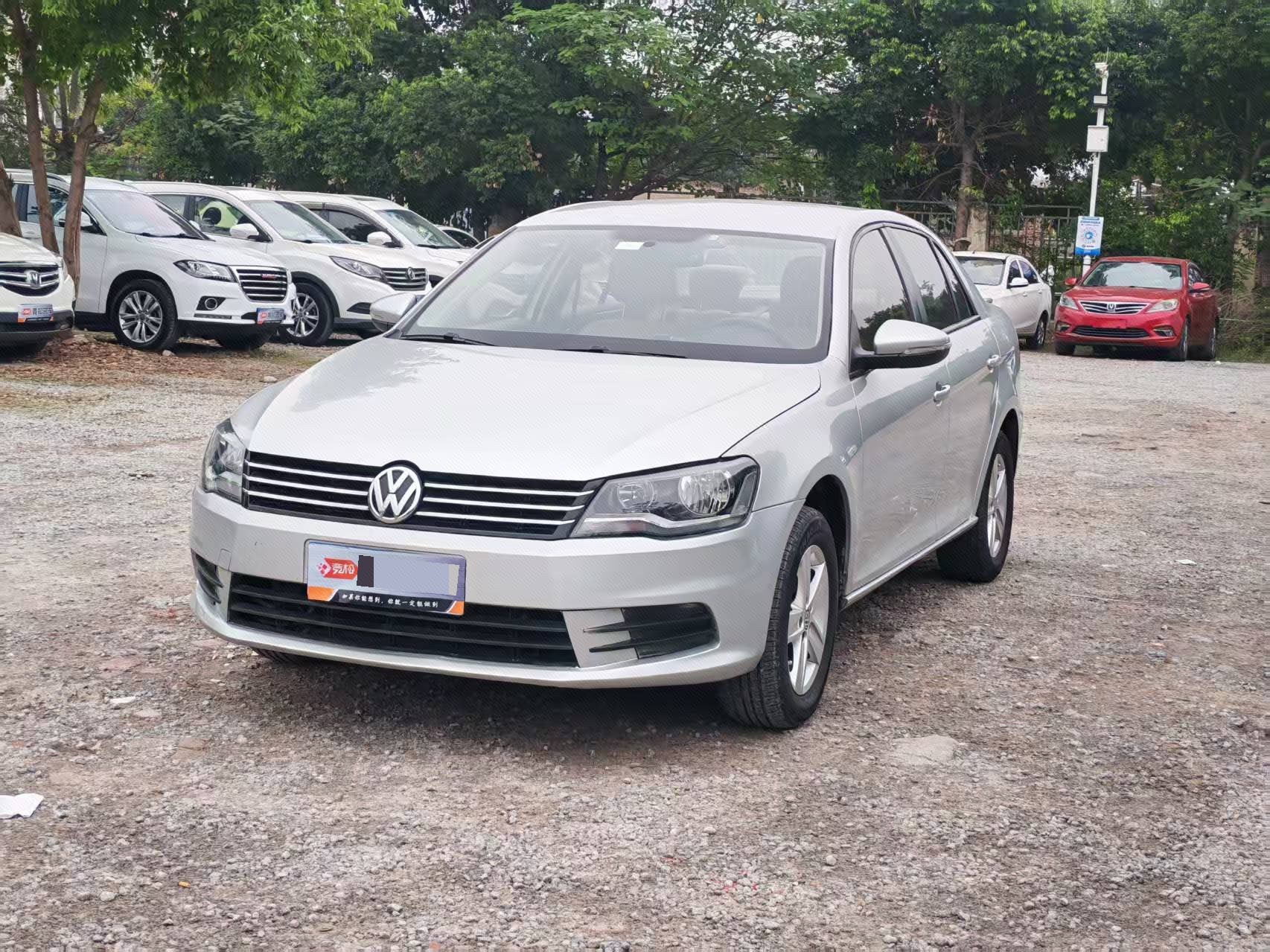 Volkswagen Bora 2013 صورة سيارة 