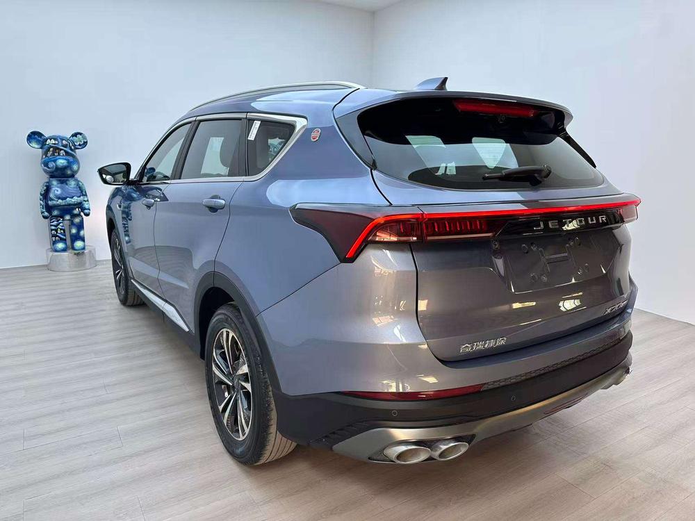 Jetour X70 PLUS 2022 car image #4