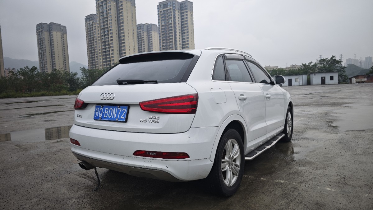 Audi Q3 2014 car image #6