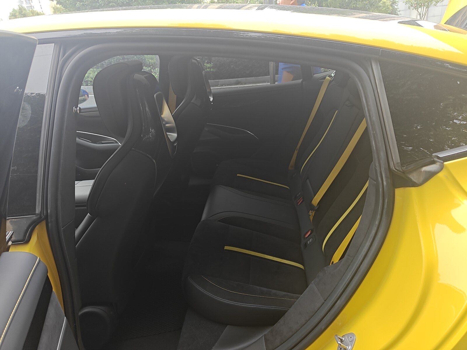 MI SU7 Ultra 2025 car image #7