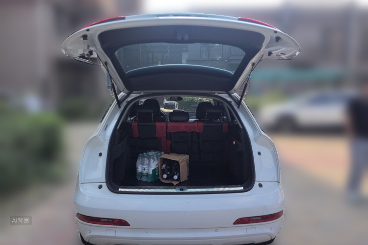 Audi Q3 2014 car image #21