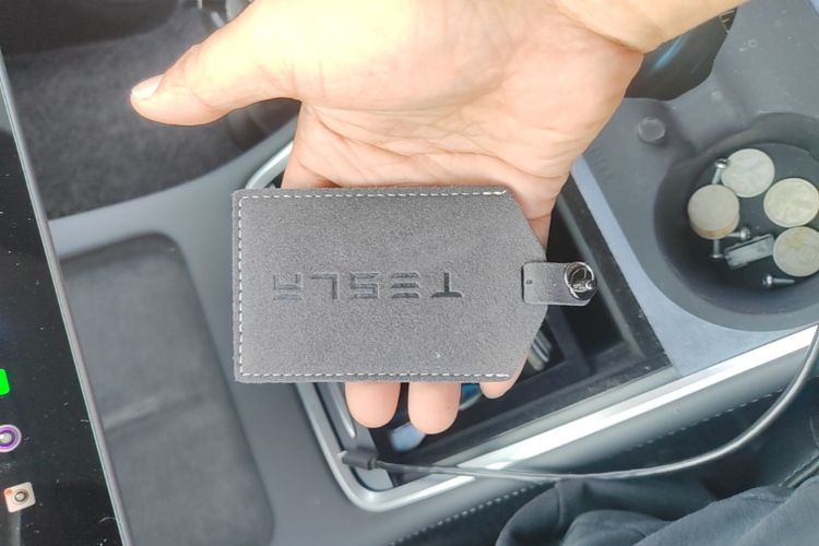 Tesla Model Y 2022 #9 Tesla Model Y 2022 car image #9