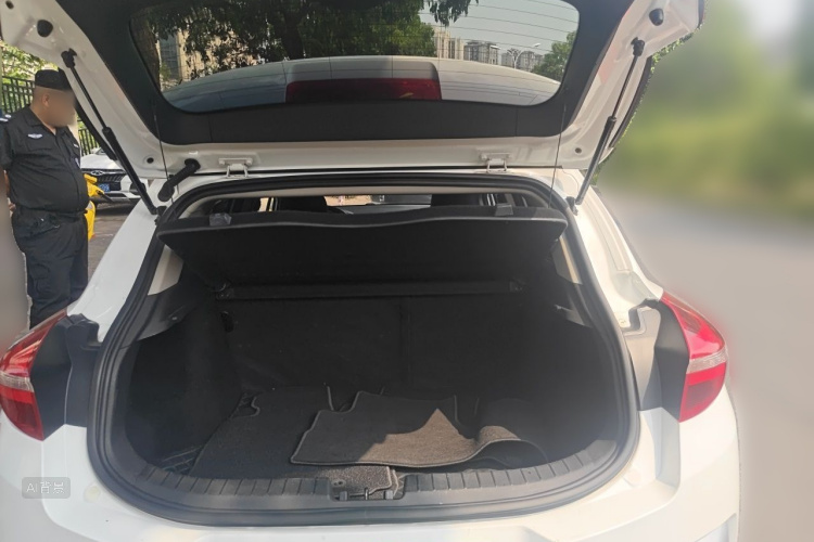 GEELY Emgrand GSe 2019 #21 GEELY Emgrand GSe 2019 car image #21